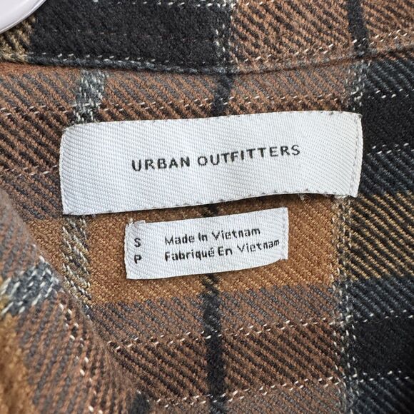 Urban Outfitters Men's Long Sleeve Brown Plaid Flannel Button Up Size Small - Picture 2 of 3